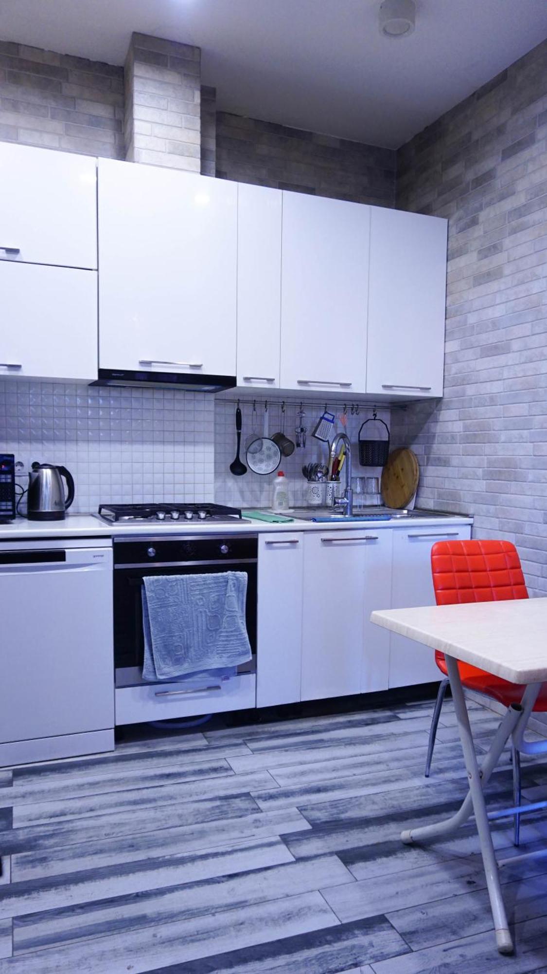 J Square Hostel Tbilissi Extérieur photo
